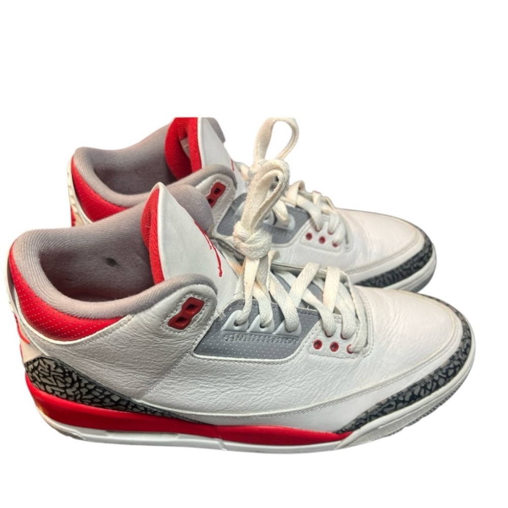 Sz 11.5 Air Jordan 3 Retro GS 'Fire Red' 2022